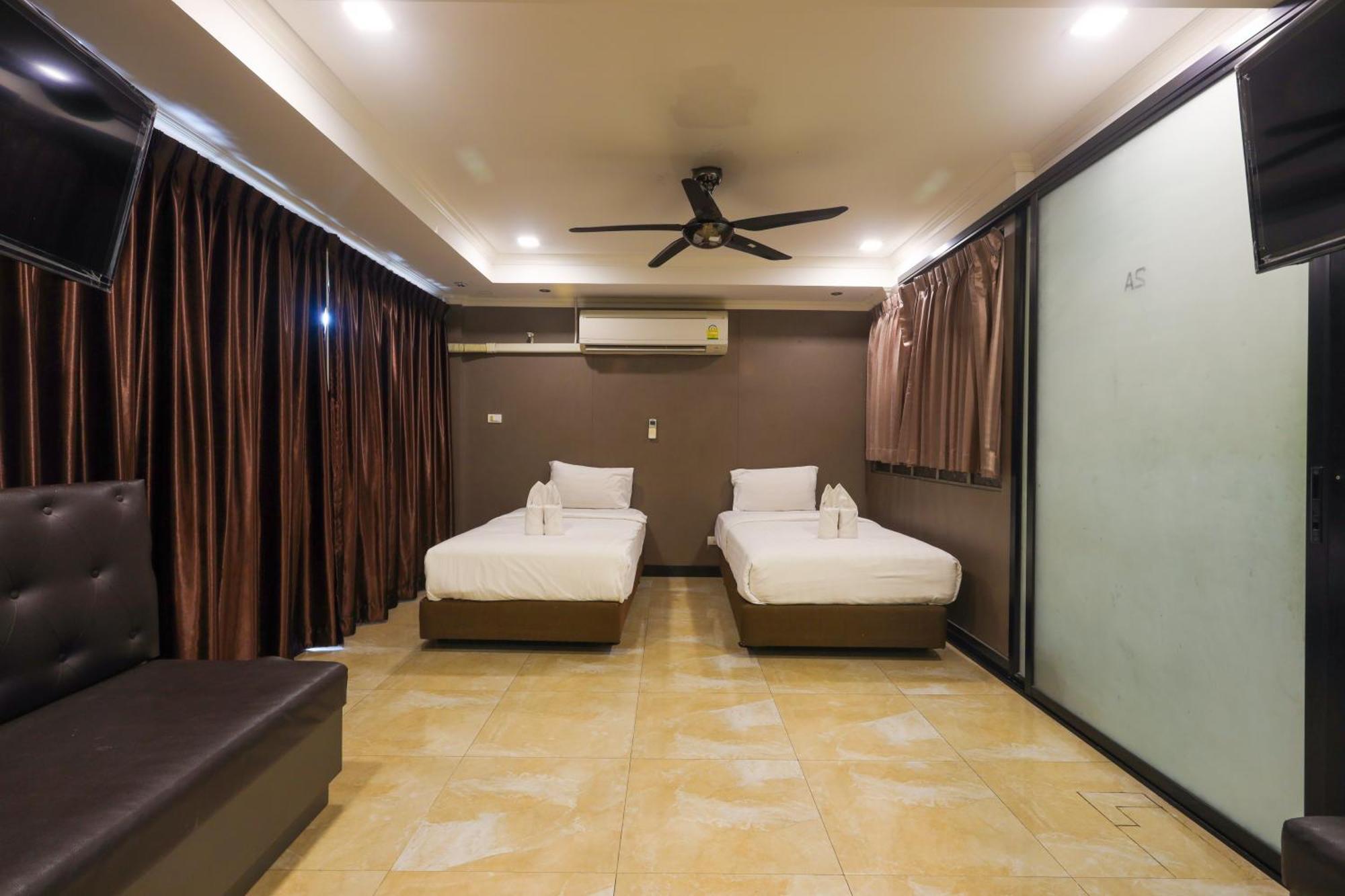 แลนด์ รอยัล เรสซิเดนซ์ Hotel Pattaya ภายนอก รูปภาพ