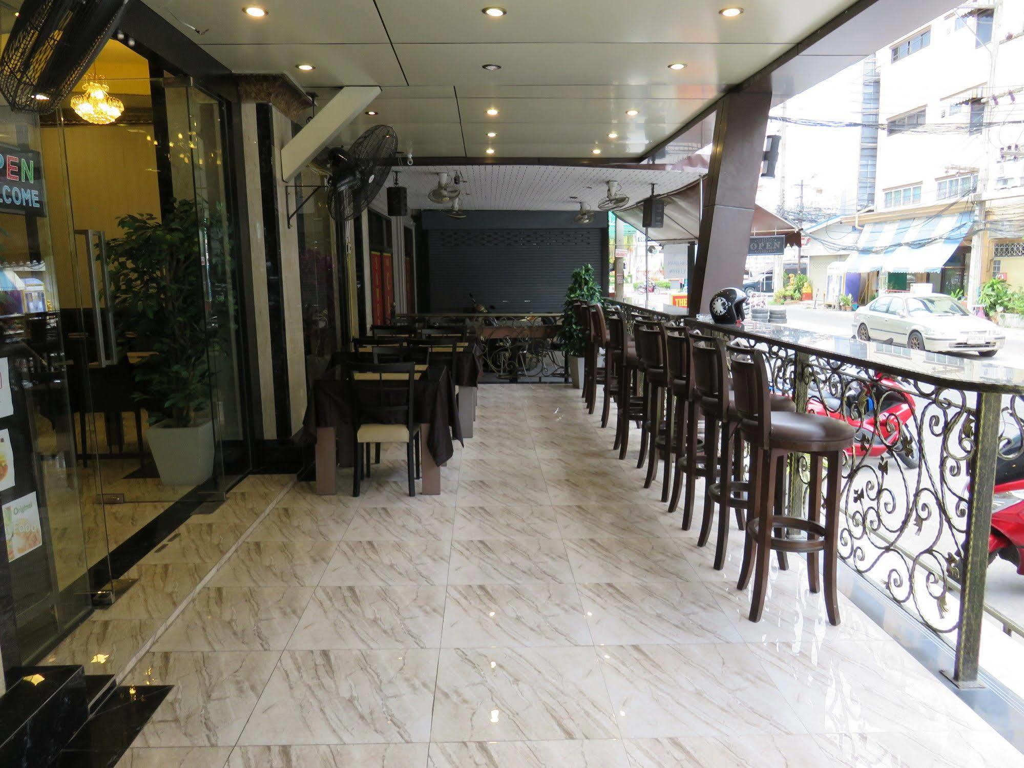 แลนด์ รอยัล เรสซิเดนซ์ Hotel Pattaya ภายนอก รูปภาพ